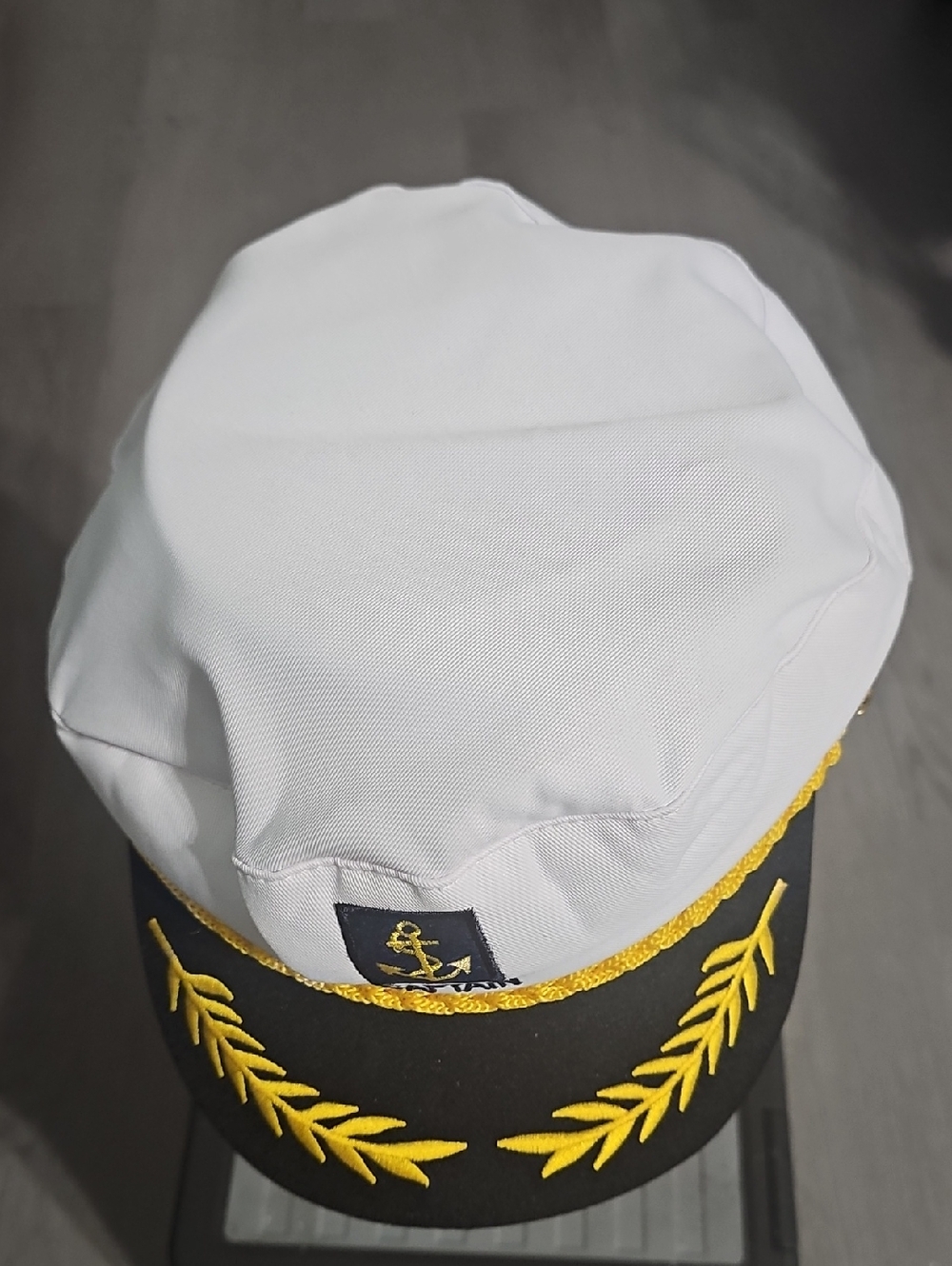 COSTOME White Naval Captain Hat with Gold Embroidery